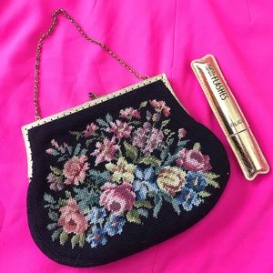 Vintage small hand bag 🌷🌸🌼